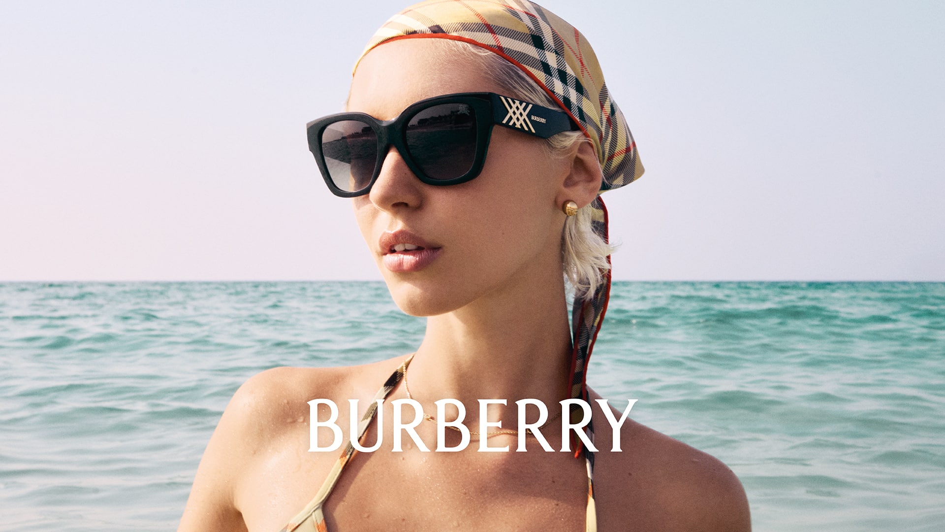 burberry-4489U_C__16.26x9.14