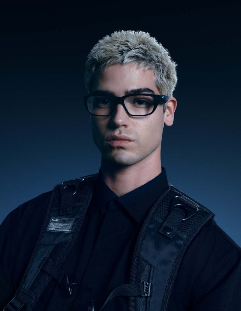 oakley-glasses-1